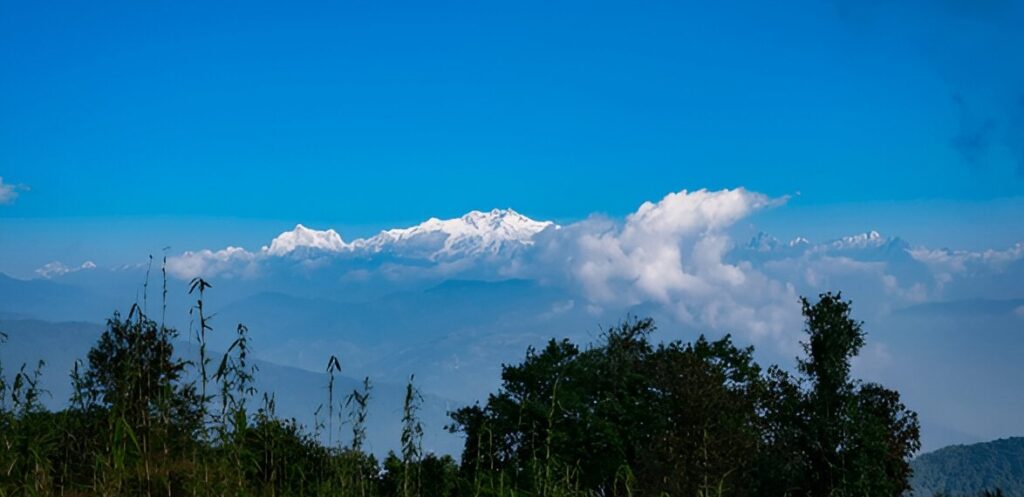 Kanchenjunga From Dhotrey